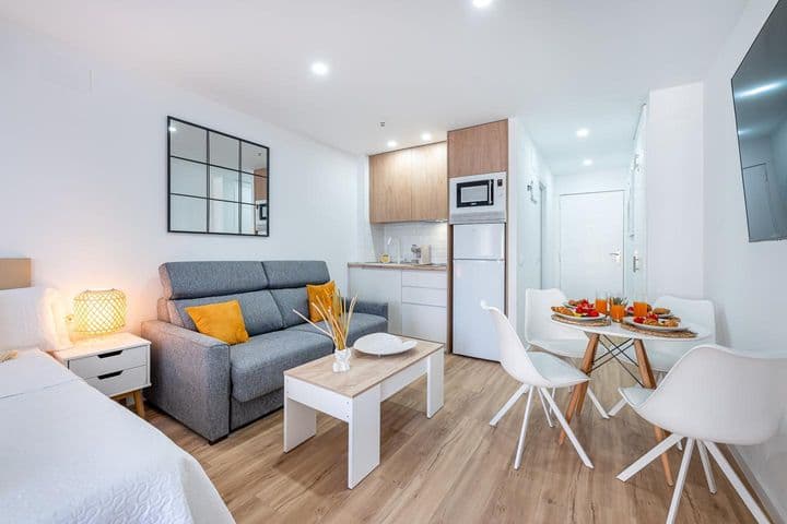 Apartment for rent in Manantiales - Estacion de Autobuses, Spain - Image 9