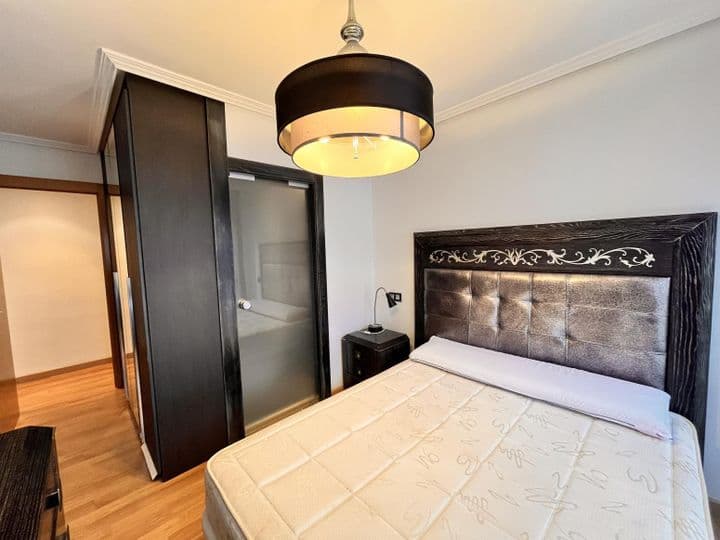 3 bedrooms apartment for rent in Gijon, Spain - Image 9