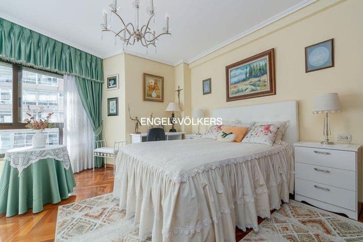 4 bedrooms apartment for sale in Vigo, Spain - Image 11