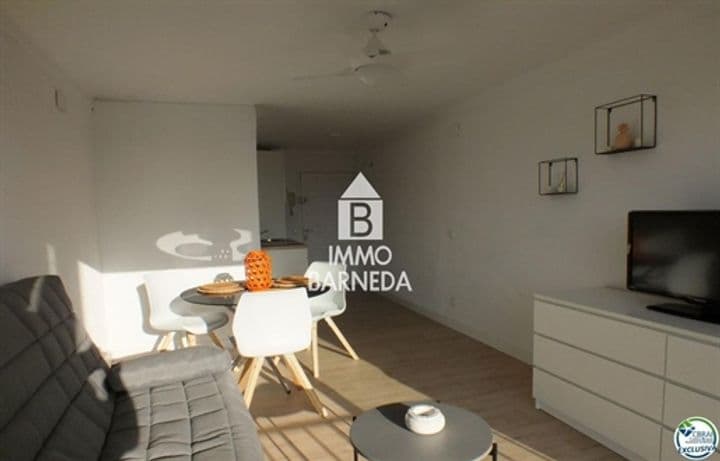 Apartment for sale in Empuriabrava, Spain - Image 2