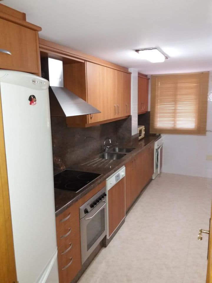 2 bedrooms apartment for rent in Estepona, Spain - Image 7