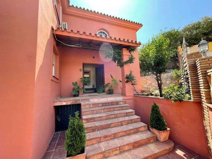 4 bedrooms house for rent in Nueva Andalucia, Spain - Image 9