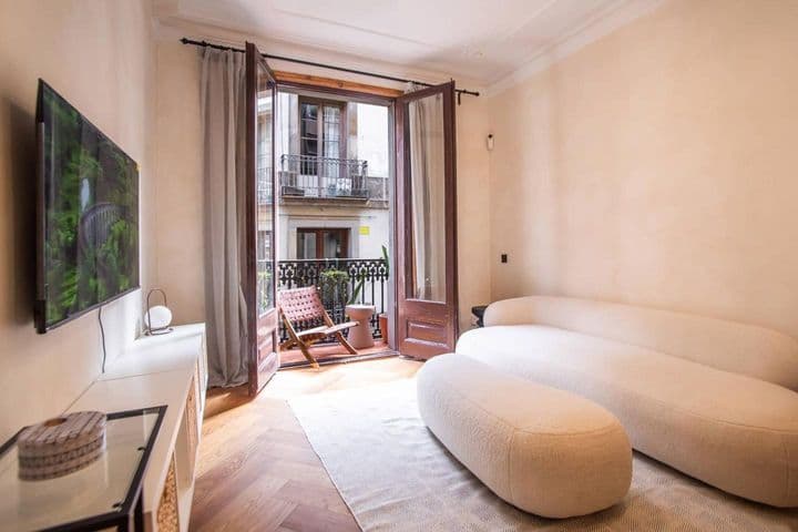 2 bedrooms apartment for rent in Gotic, Spain - Image 3