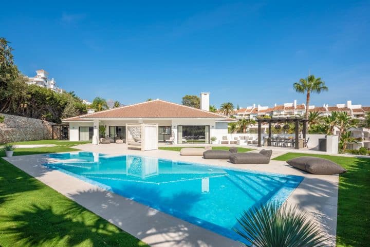 6 bedrooms house for sale in Marbella, Spain