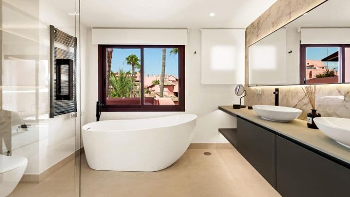 3 bedrooms apartment for sale in Estepona, Spain - Image 9