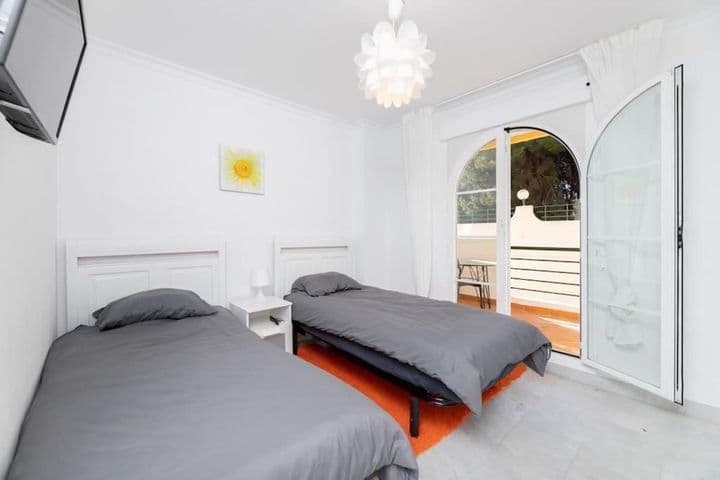 2 bedrooms apartment for rent in Marbella, Spain - Image 5