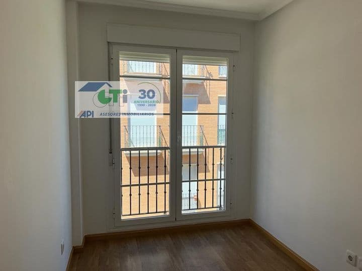 Apartment for sale in Zaragoza, Spain - Image 10