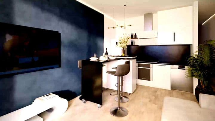 1 bedroom apartment for sale in Centro, Spain - Image 8