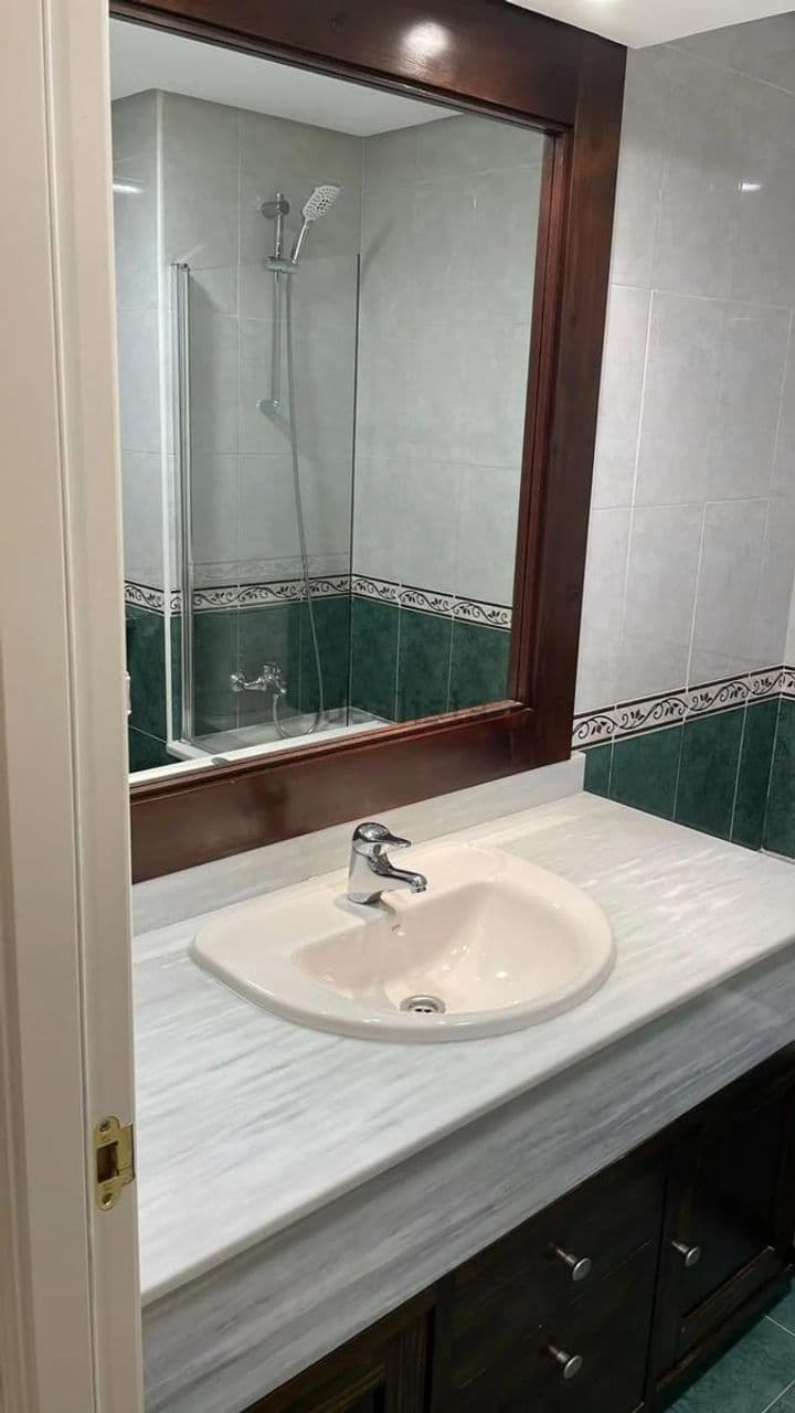 3 bedrooms apartment for rent in Churriana, Spain - Image 7