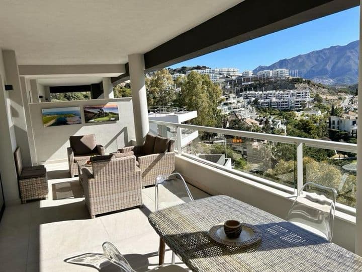 3 bedrooms apartment for rent in Benahavis, Spain - Image 4