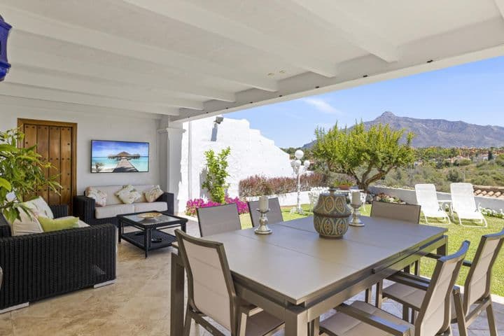 4 bedrooms house for sale in Marbella, Spain - Image 2