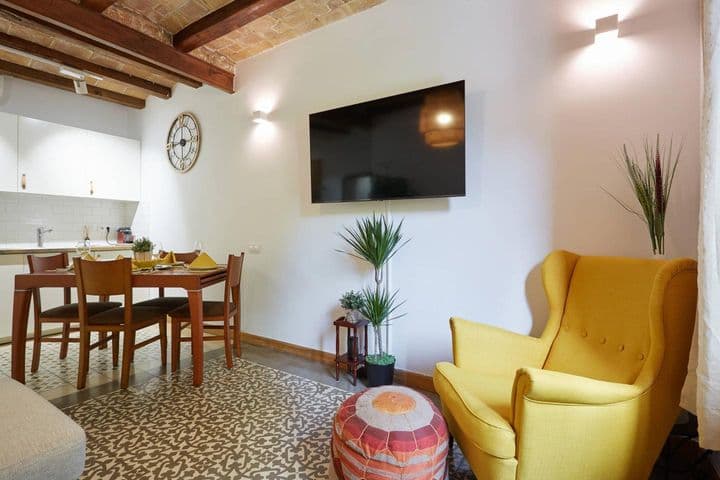 2 bedrooms apartment for rent in Eixample, Spain - Image 3