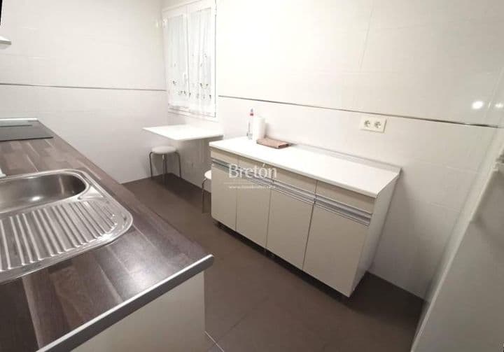 3 bedrooms apartment for rent in Universidad, Spain - Image 9