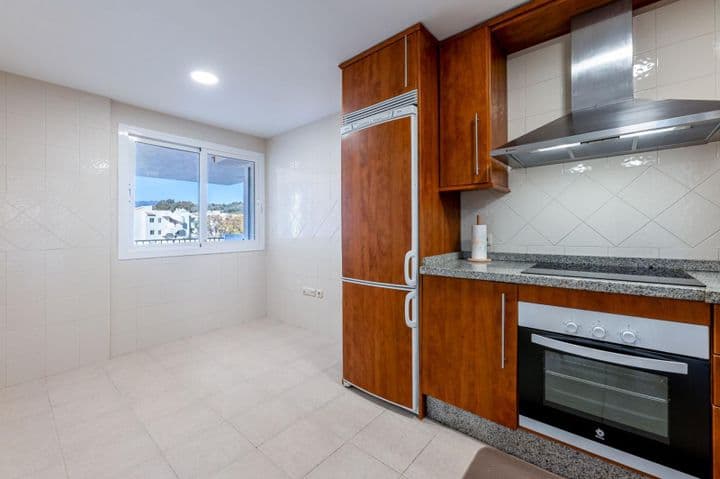 3 bedrooms apartment for rent in Marbella, Spain - Image 9