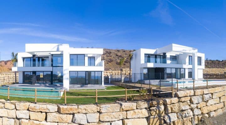 4 bedrooms house for sale in Malaga, Spain - Image 3