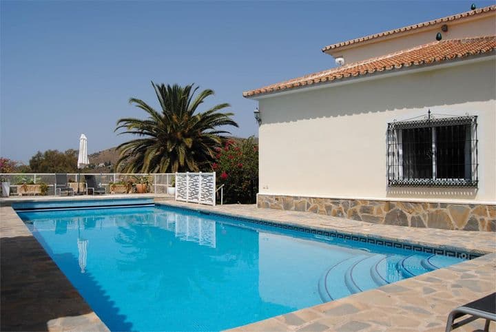 7 bedrooms house for sale in Benajarafe, Spain - Image 4