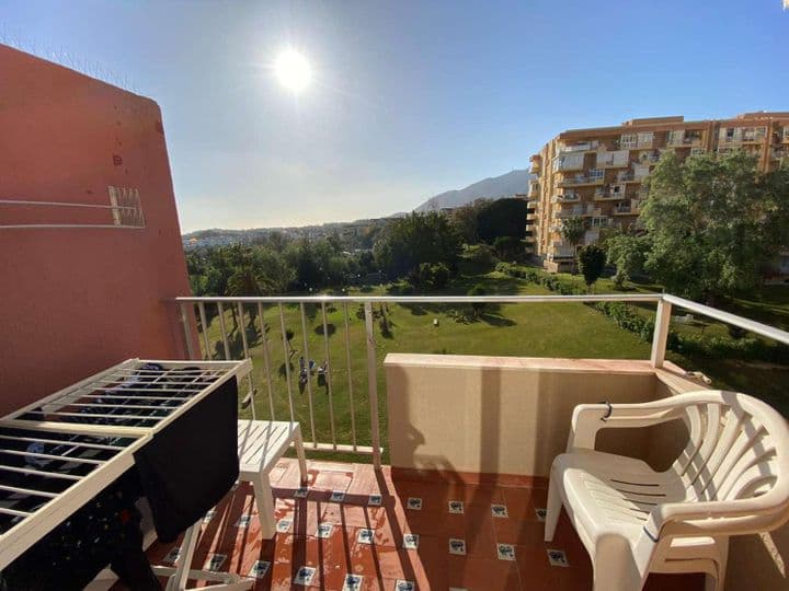 Apartment for rent in Parque de la Paloma, Spain - Image 2