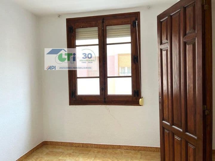 Apartment for sale in Zaragoza, Spain - Image 10