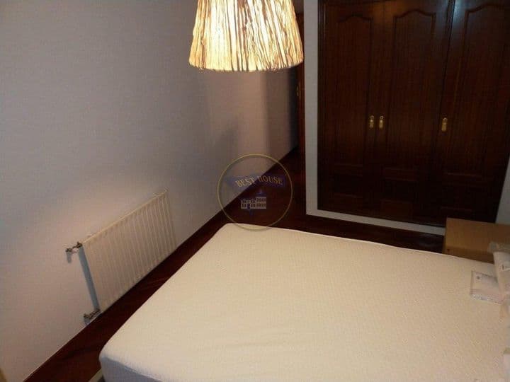 2 bedrooms apartment for rent in Vigo, Spain - Image 12