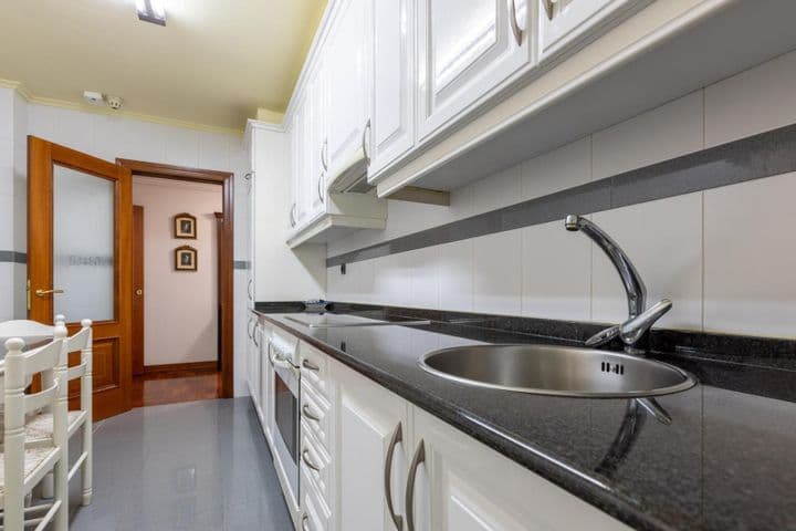 3 bedrooms apartment for sale in Corunna, Spain - Image 8