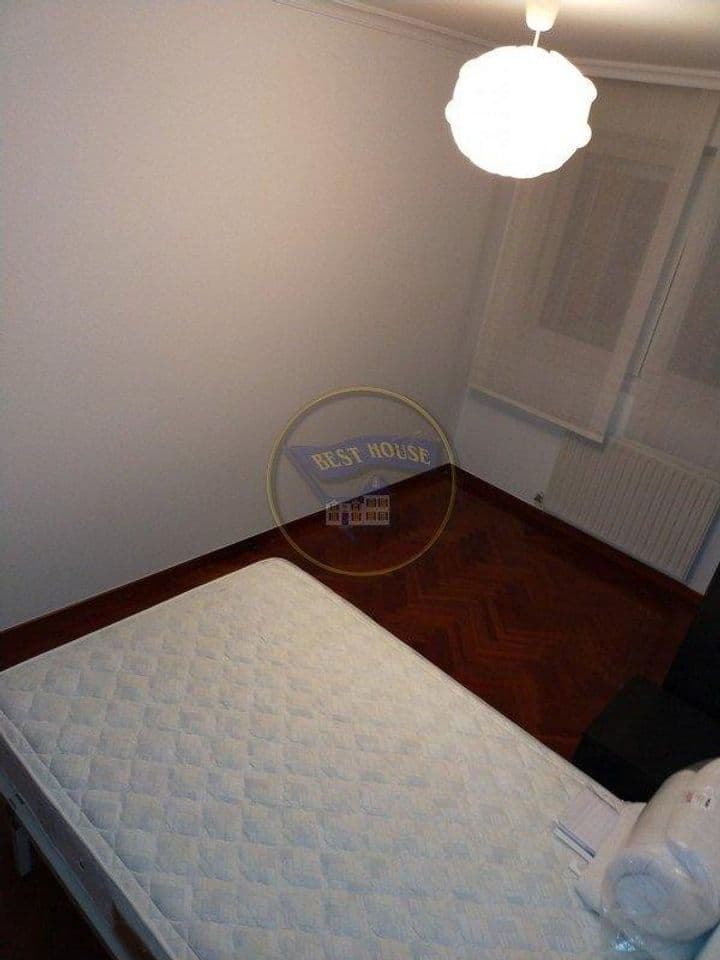 2 bedrooms apartment for rent in Vigo, Spain - Image 8