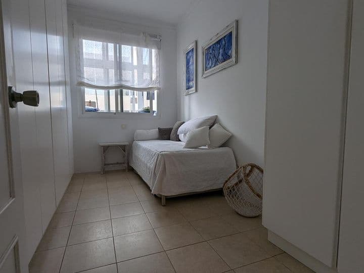 3 bedrooms apartment for rent in Carretera del Centro - Cono sur, Spain - Image 7