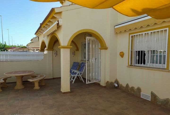 2 bedrooms house for rent in Torre de la Horadada, Spain - Image 2