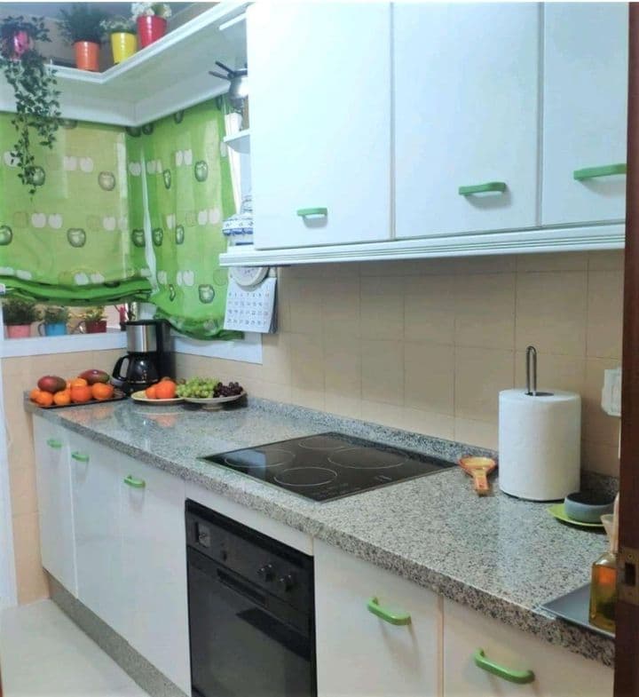 2 bedrooms apartment for rent in Malaga, Spain - Image 10