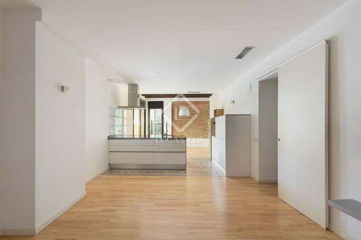 1 bedroom apartment for sale in Barcelona, Spain - Image 8