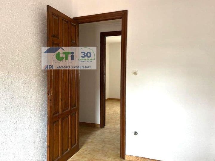 Apartment for sale in Zaragoza, Spain - Image 12