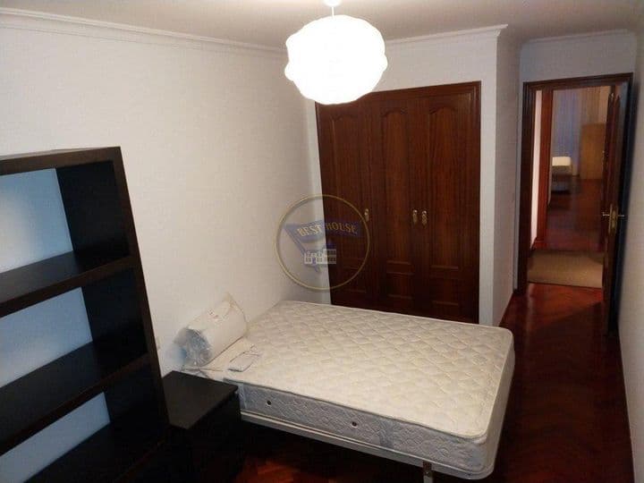 2 bedrooms apartment for rent in Vigo, Spain - Image 9