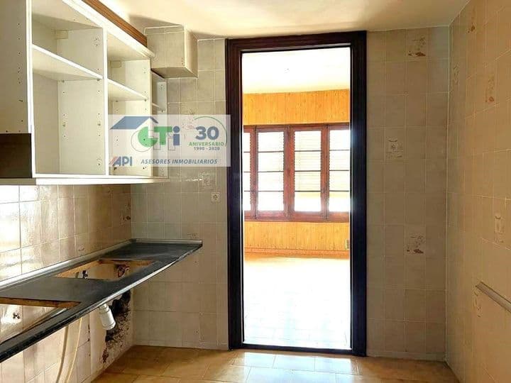 Apartment for sale in Zaragoza, Spain - Image 7