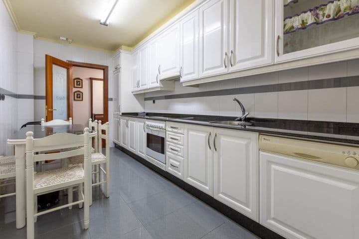 3 bedrooms apartment for sale in Corunna, Spain - Image 7