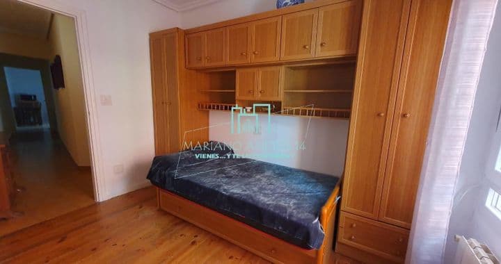 3 bedrooms apartment for rent in Leon, Spain - Image 4