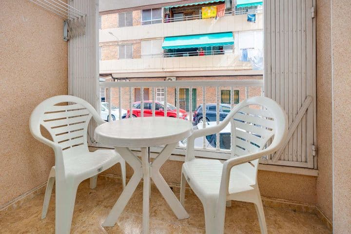 1 bedroom apartment for sale in El Acequion, Spain - Image 4