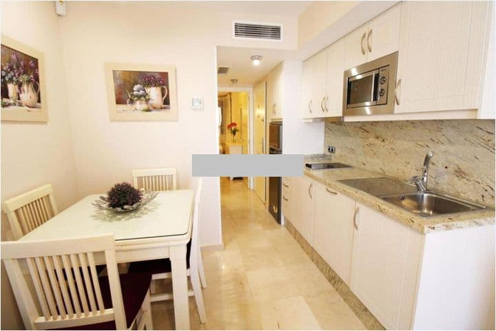 1 bedroom apartment for sale in Benalmadena, Spain - Image 2