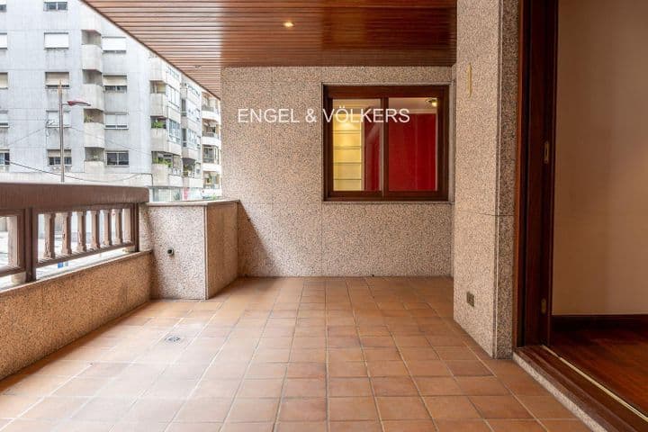 5 bedrooms apartment for sale in Vigo, Spain - Image 9