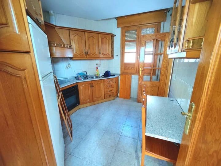 3 bedrooms house for rent in Beiro, Spain - Image 6