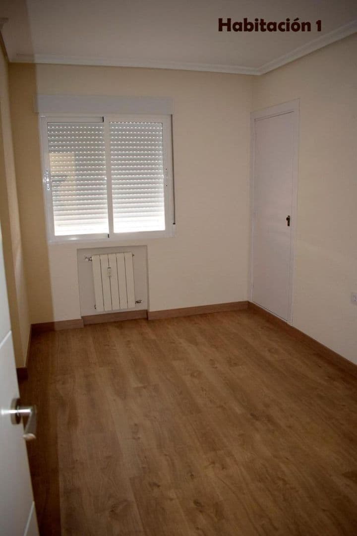 3 bedrooms apartment for sale in Albacete, Spain - Image 7