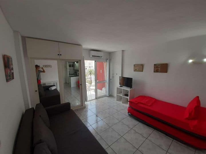 Apartment for rent in Parque de la Paloma, Spain - Image 8