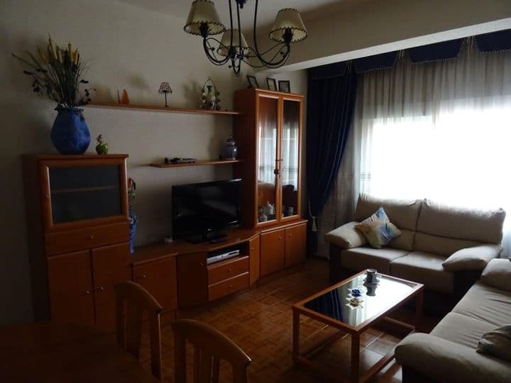 3 bedrooms apartment for rent in Beiro, Spain - Image 2