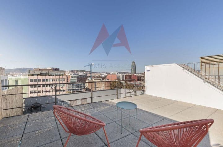 3 bedrooms apartment for rent in Poblenou, Spain - Image 2