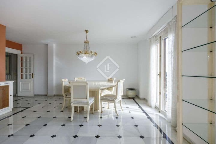 4 bedrooms apartment for rent in Valencia, Spain - Image 6