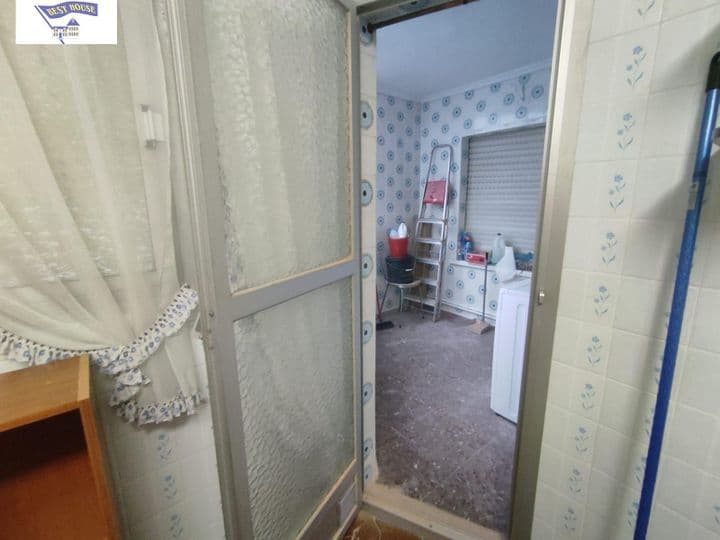 4 bedrooms apartment for rent in Albacete, Spain - Image 9