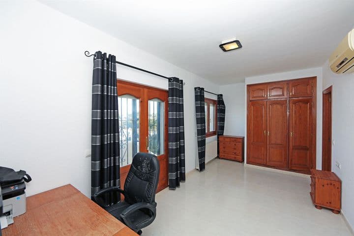 4 bedrooms house for sale in Denia, Spain - Image 9