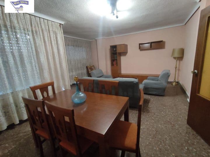 4 bedrooms apartment for rent in Albacete, Spain - Image 2