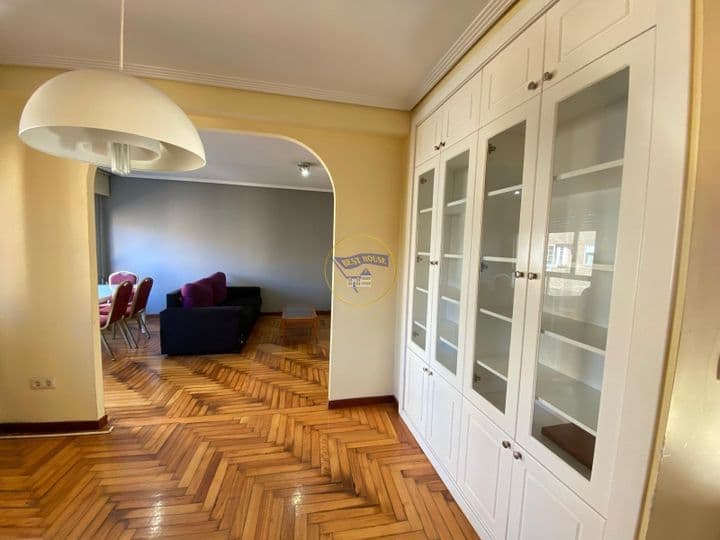 2 bedrooms apartment for rent in Vigo, Spain - Image 4