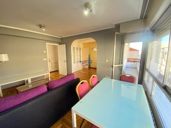 2 bedrooms apartment for rent in Vigo, Spain - Image 7