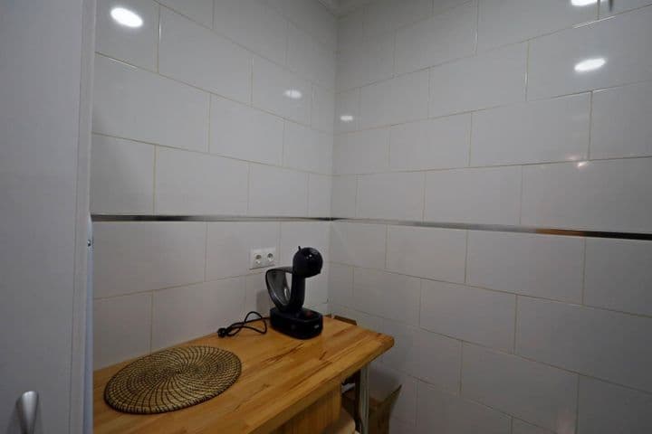 1 bedroom apartment for rent in Carranque, Spain - Image 8