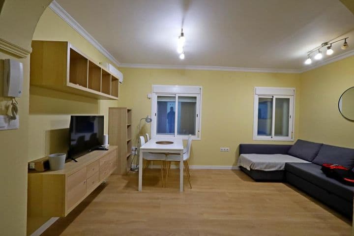 1 bedroom apartment for rent in Carranque, Spain - Image 2